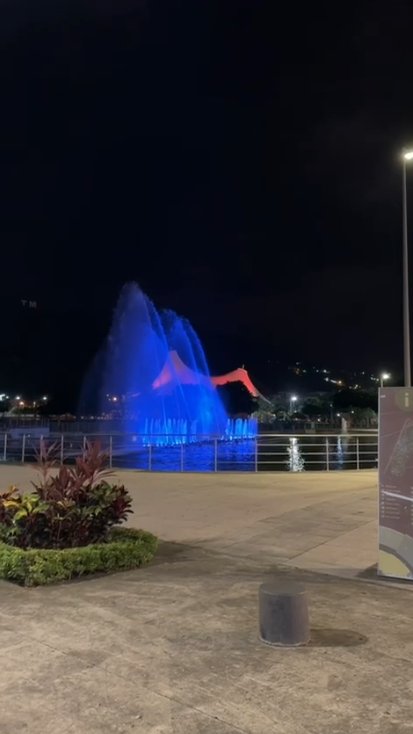 AECP impulsó iluminación azul de espacios emblemáticos de Portoviejo por “Marzo Azul”